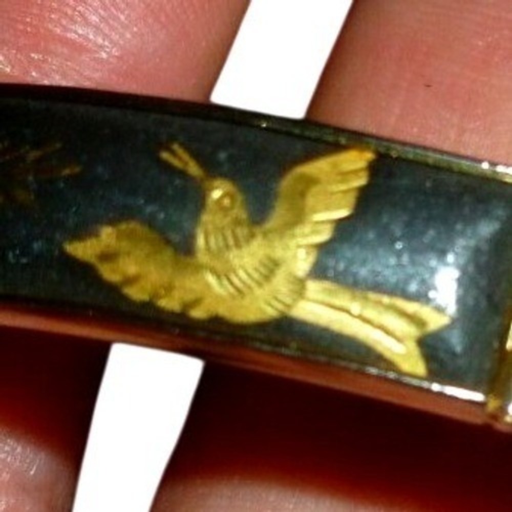 Vintage Damascene Style‎ Black Enamel Gold Tone Bird Leaf Hinge Bangle Bracelet